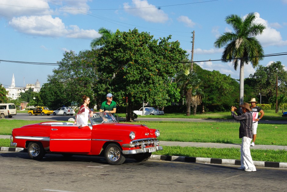 Yhdellä kyydillä taksikuski ansaitsee opettajan kuukauden palkan.